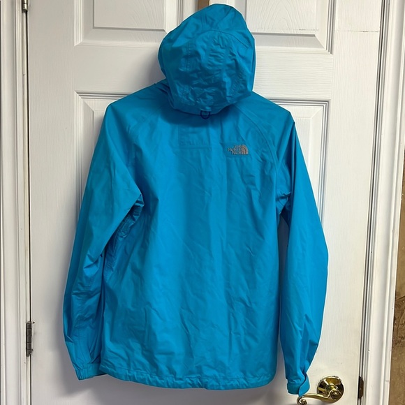 The North Face Vibrant Blue Jacket - Picture 9 of 10